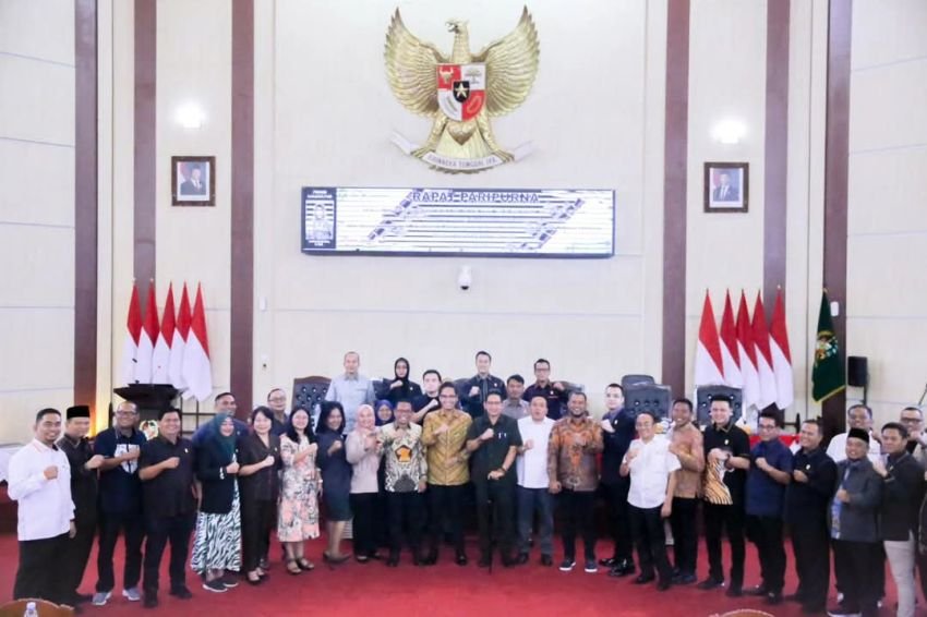 Rico Waas dan Zakiyudin Resmi Ditetapkan Sebagai Wali Kota dan Wakil Wali Kota Medan Periode 2025-2030