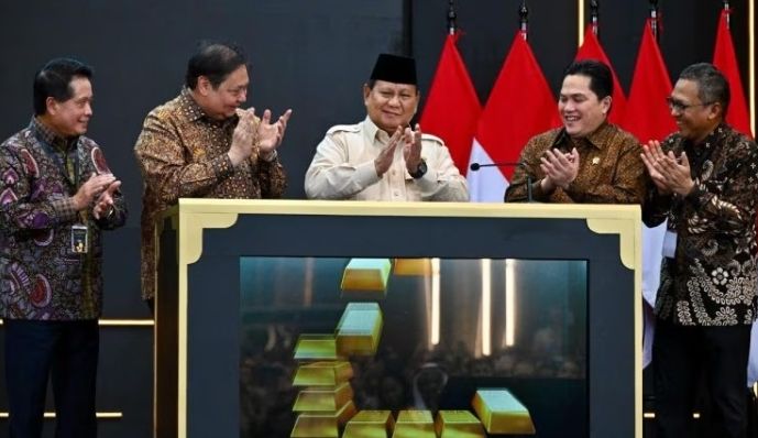 Presiden Prabowo Resmikan Layanan Bank Emas Syariah Pertama di Indonesia