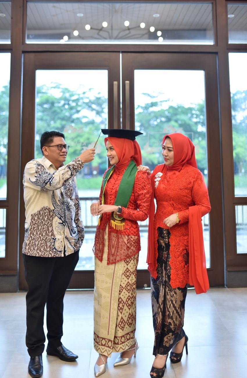 Gandhis Dwi Febrian Lulus Wisuda Periode II USU T.A 2024/2025, Gandhis: Termakasih Ya Mama