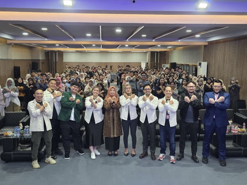 Telkomsel Bersama Kedubes Inggris Jakarta Hadirkan Pelatihan Keterampilan Berbasis AI & Sertifikasi berbasis Teknologi Digital