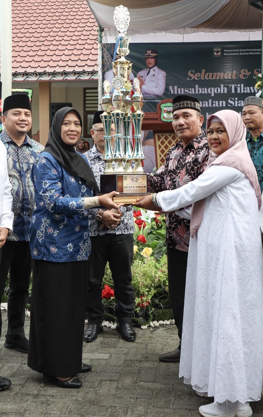 Wakil Wali Kota Pematangsiantar Herlina menutup secara resmi pelaksanaan MTQ ke-57 Tahun 2025 Tingkat Kecamatan Siantar Martoba