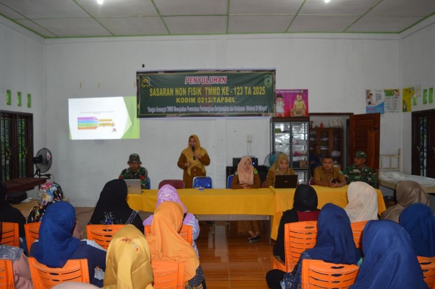 Mencegah Stunting, Mempersiapkan Generasi Emas: Satgas TMMD Kodim 0212/Tapsel Bersama Dinas Kesehatan Palas Gelar Penyuluhan