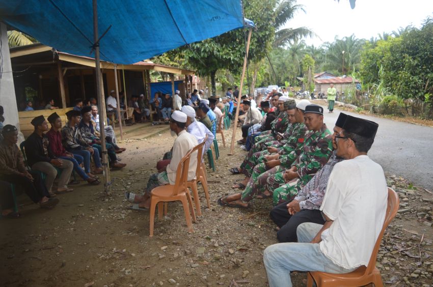 Tak Sekadar Pembangunan, Satgas TMMD ke-123 Kodim 0212/Tapsel Juga Hadir di Saat Warga Berduka