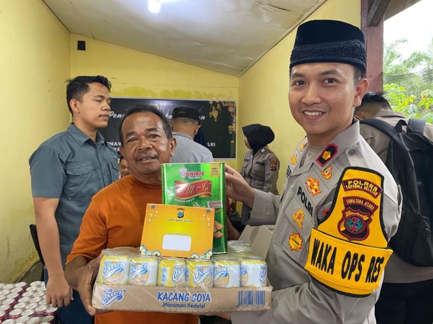 Polres Tapanuli Selatan Gelar Penyerahan Paket Lebaran dan Cek Kesehatan bagi Purnawirawan serta Warakawuri
