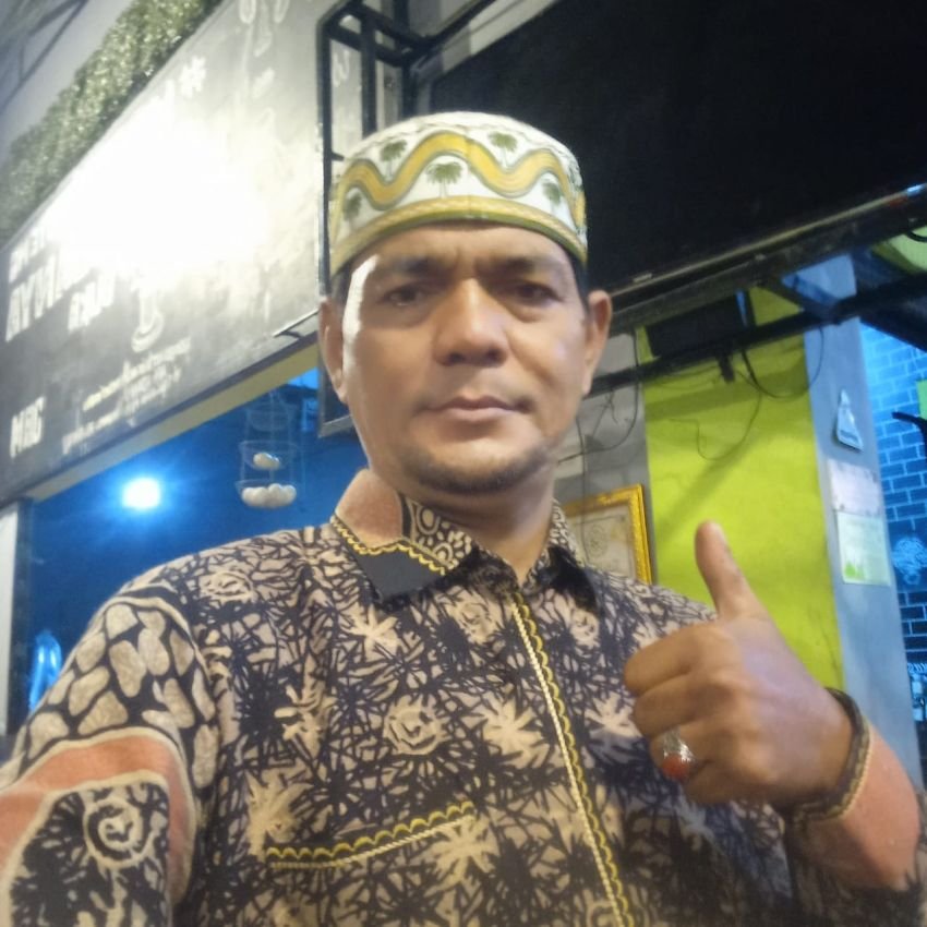 Berbagi Sembako Ramadhan, Tokoh Masyarakat M. Arif Tanjung Sambangi Sudirejo dan Helvetia*.