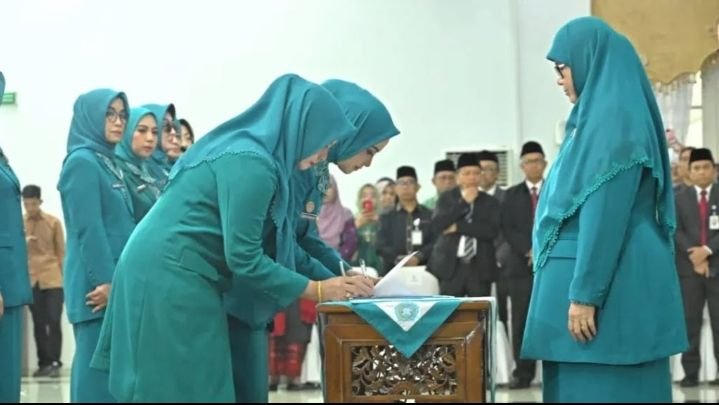 Dona Ramadhani Kirana Putra Resmi Jabat Ketua TP PKK Kota Solok.
