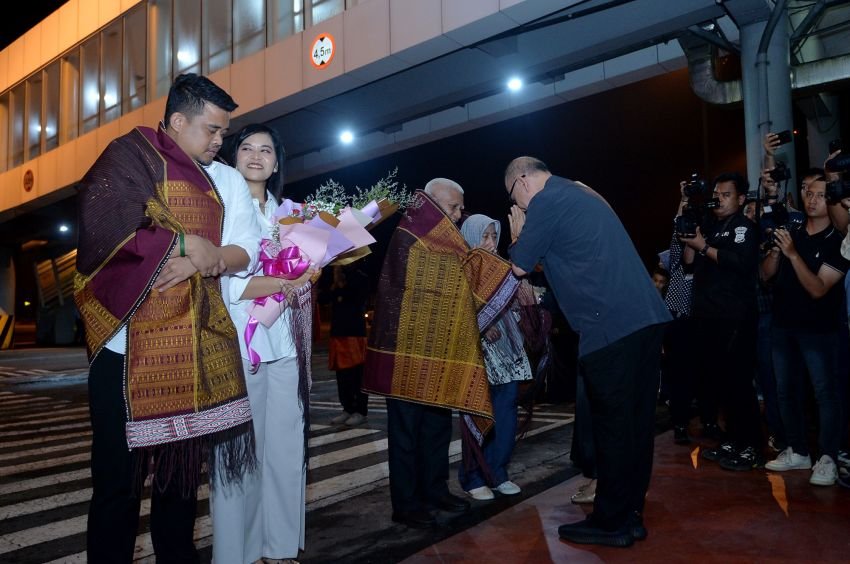 Disambung Kapolda Sumut Irjen Pol Whisnu ,  Gubernur Sumut Bobby Nasution Kembali  Usai Mengikuti Retret di Akmil Magelang