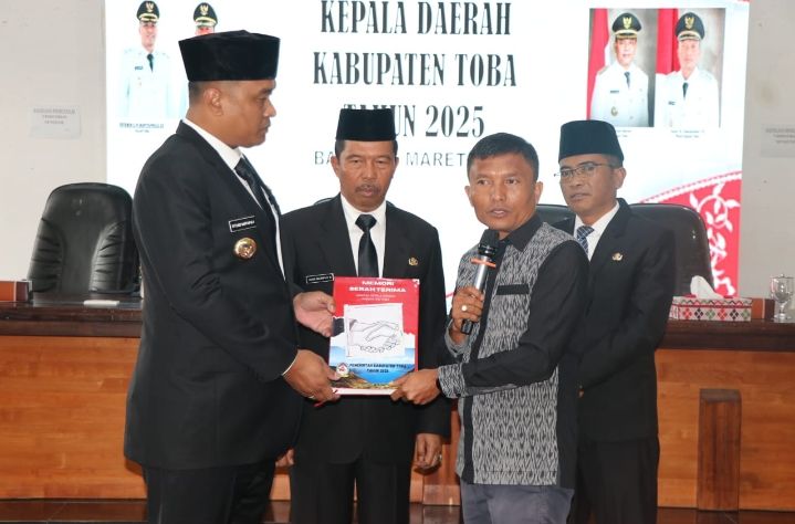 Mantan Wakil Bupati Toba Tonny M. Simanjuntak,SE hadiri Serah Terima Jabatan Kepala Daerah Kabupaten Toba Tahun 2025