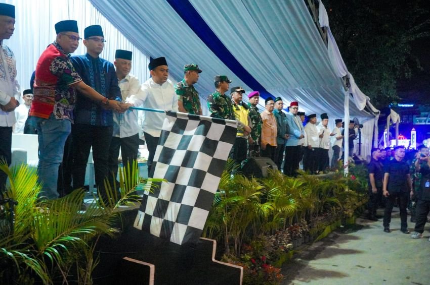 Rico Waas Takbiran dan Lepas Pawai Kendaraan Hias