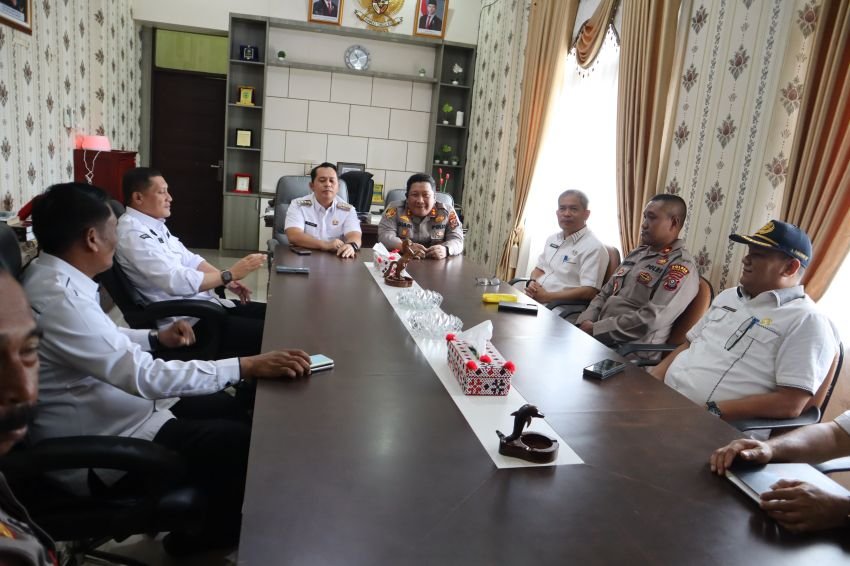 AKBP Diari Astetika Menerima Kunjungan Silaturahmi Bupati Kabupaten Palas "Meningkatkan kualitas Pelayanan untuk Padang Lawas Maju"