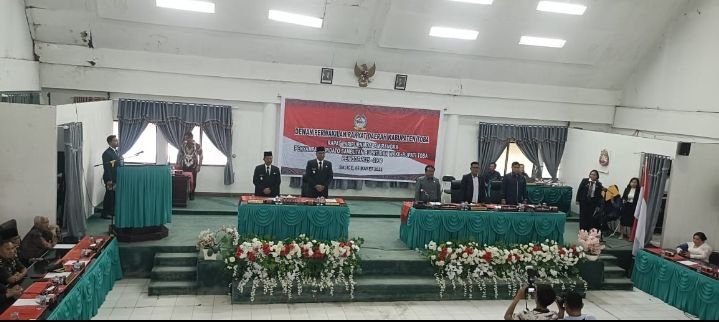 Pidato Perdana di Kantor DPRD, Bupati Toba Effendi Napitupulu Uraikan Visi Misi