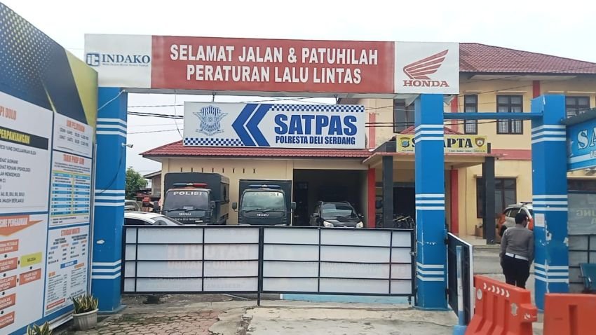 Satlantas Polresta Deli Serdang Berikan Pelayanan Terbaik Dalam Pembuatan SIM Kepada Masyarakat