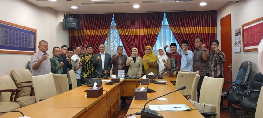 Terima Audiensi IKLAB RAYA, Erni Ariyanti Tanggapi Pemekaran Sumatera Timur dan Sekolah Unggulan:"Kita Tak Mau Ketinggalan"