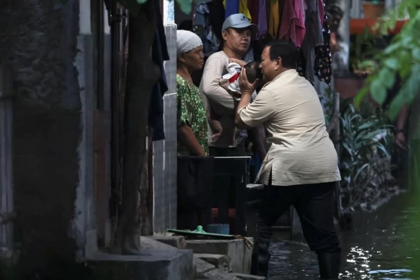Presiden Prabowo Subianto Kunjungi Warga Terdampak Banjir di Bekasi, Pastikan Bantuan Cepat Tanggap