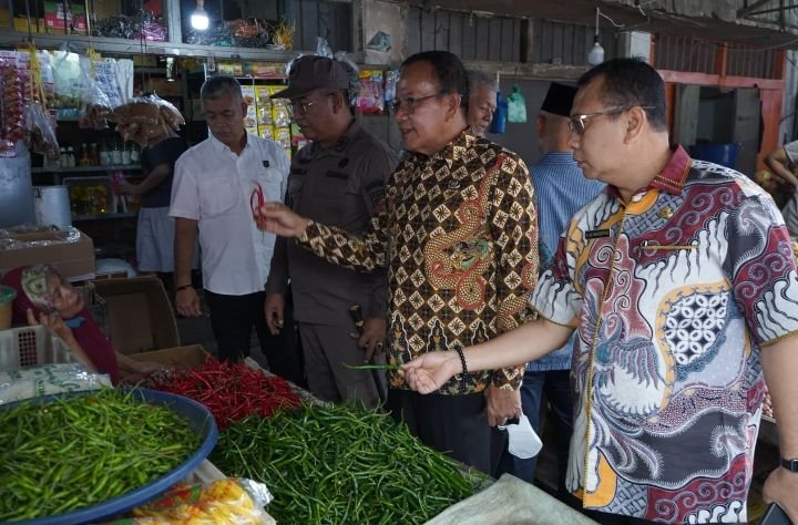 Forkopimda Kabupaten Asahan Sidak Pasar dan Pantau Harga Bahan Pokok Jelang Hari Raya Idul Fitri 1446 H/2025 M