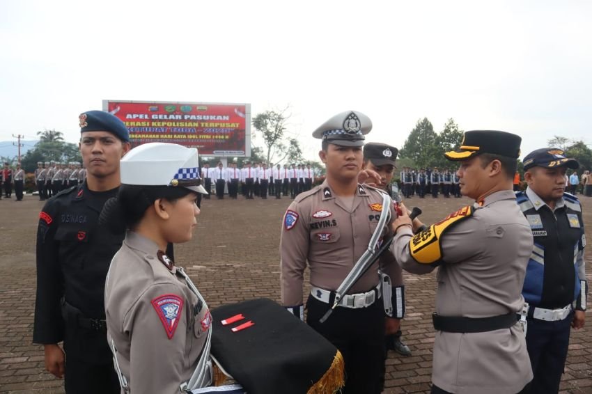 Polres Tapsel Gelar Apel Pasukan Operasi Ketupat Toba 2025 untuk Pengamanan Idul Fitri 1446 H, AKBP Yasir Ahmadi : Berikan rasa Aman dan Nyaman