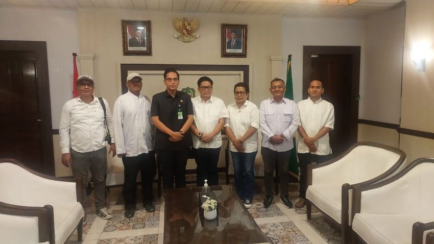 Silaturahmi dengan Walikota Medan, Rico Waas : Apresiasi Harian Sumut24