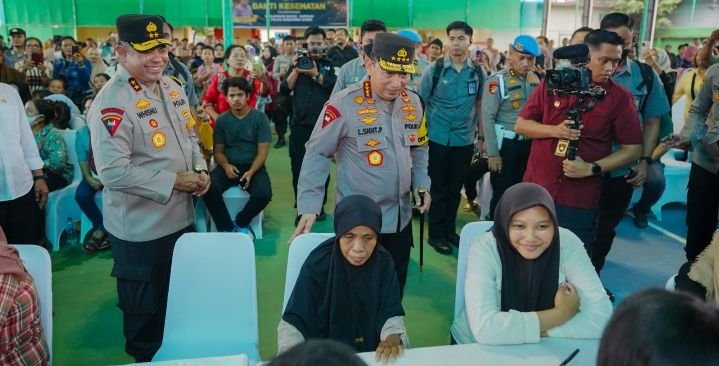 Kunjungi Polda Sumut, Kapolri Tinjau Renovasi Masjid hingga Bakti Sosial