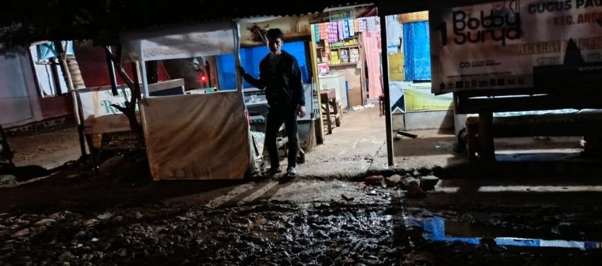 Warga Kasmiah Kecewa, Pemerintah Kota Padangsidimpuan Dinilai Tak Peduli Pasca Banjir Terkhusus Lurah Silandit.