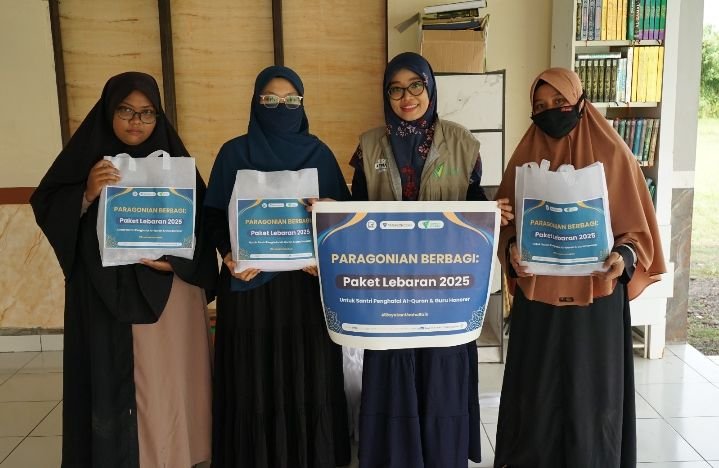 Paragonian Berbagi Paket Lebaran 2025 di Ponpes Zainul Umam