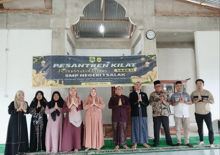 SMP N 1 Salak Semarakkan Bulan Suci Ramadhan 1446 H Di Mesjid Nurul Salak