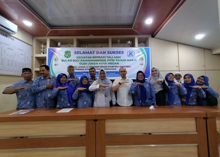 Kaper Kemendukbangga/BKKBN Sumut Fatmawati,ST.,M.Eng Hadiri Pemberian Tali Asih Digelar Juken di Medan Johor