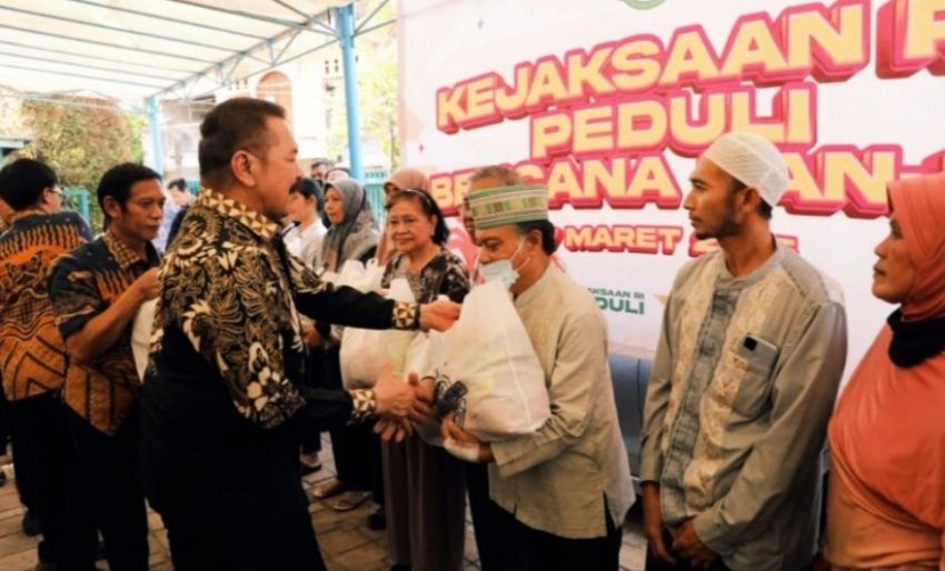 Kejaksaan RI Gelar Bakti Sosial untuk Bantu Korban Banjir di Bekasi, Jaksa Agung ST Burhanuddin Langsung Turun