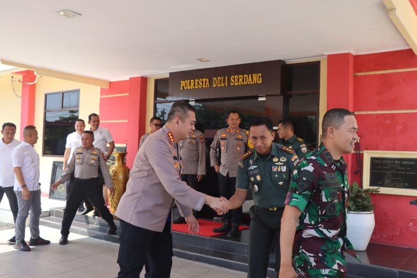 Perkuat Sinergitas TNI- Polri, Kapolresta Deli Serdang Terima Kunjugan Dan Brigif 7 / Rimba Raya dan Dandim 0204 Deli Serdang*