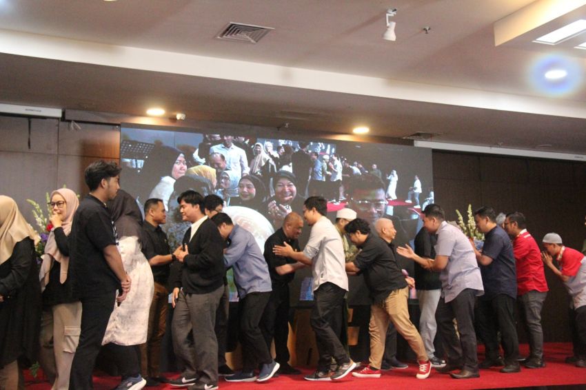 JNE Gelar Halal Bihalal 1446 H Bersama Untuk Maju dan Bahagia