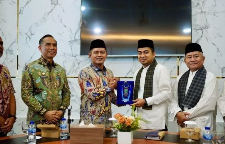 Pemkot Solok Bersama Pemkab Solok Perkuat Kolaborasi Tingkatkan Pembangunan.