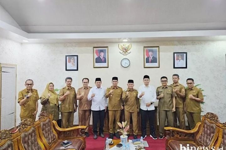 Terkait Perkembangan Pendidikan Wako Solok Dialog dengan Rektor UNP