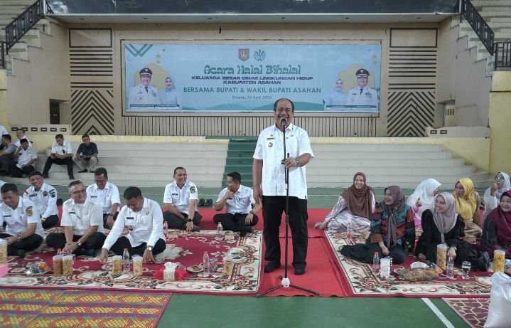 Bupati Asahan dan Wakil Bupati Berikan Salam Hormat Kepada Ratusan Petugas Kebersihan Asahan