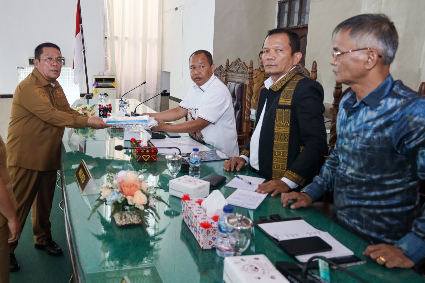 Walikota Menyerahka n LKPj Tahun Anggaran (TA) 2024, di Gedung DPRD