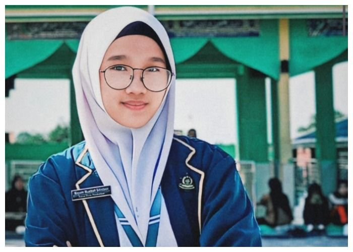 Mayumi Muadzah, Siswi MAN Pematangsiantar Lulus UI Jurusan Ilmu Administrasi Niaga