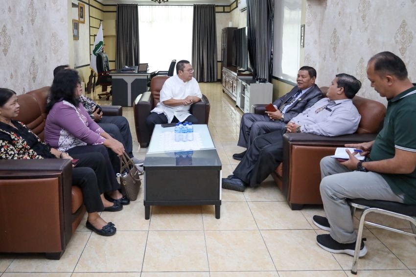 Wali Kota Pematangsiantar menerima audiensi Sekretaris Jenderal dan Panitia Musyawarah Besar GPdI