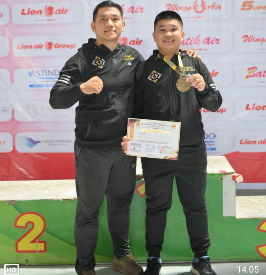 Personel Bidpropam Polda Sumut Berhasil Bawa Tim Pyonix Karate Club Raih Juara 2 Umum di BISMA Open Karate Championship