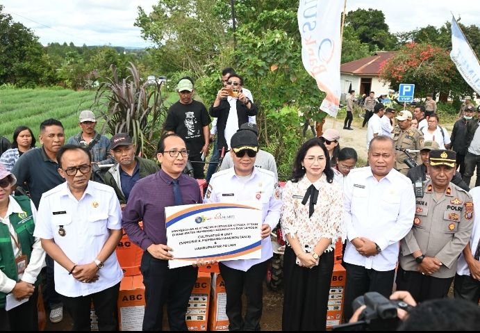 Pemprov Sumut dan Bank Sumut Salurkan Bantuan Pertanian