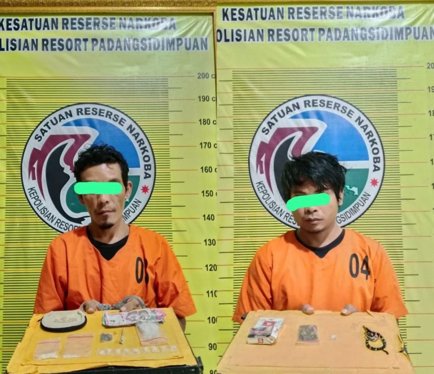 Dua Pengedar Narkoba Dibekuk di Kebun Karet Pijorkoling, Tim Satres Narkoba Polres Padangsidimpuan Tangkap Pelaku dan Sita Barbut Sabu sama Ganja