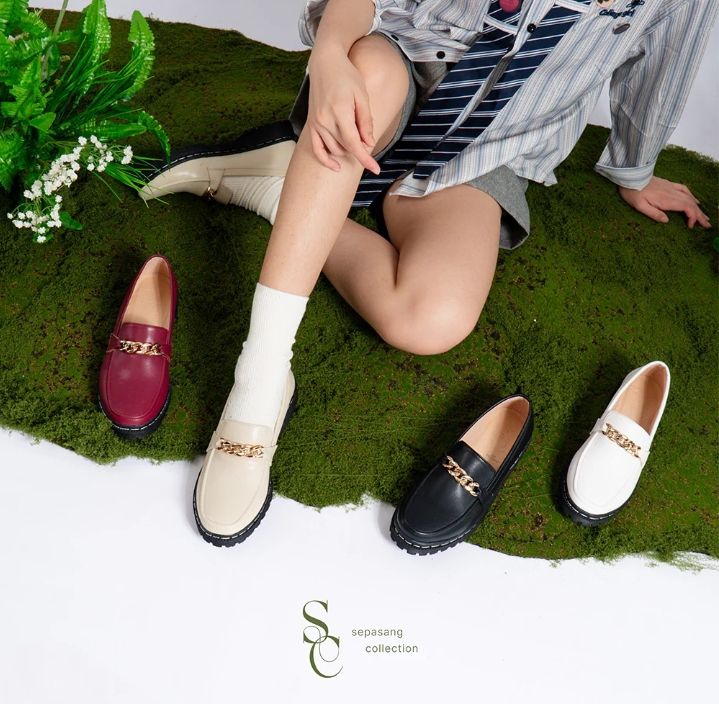 Sukses Berkarya Sebelum 30: Cerita Inspiratif Pasangan Muda Mengembangkan Potensi Sepatu Lokal Lewat Shopee