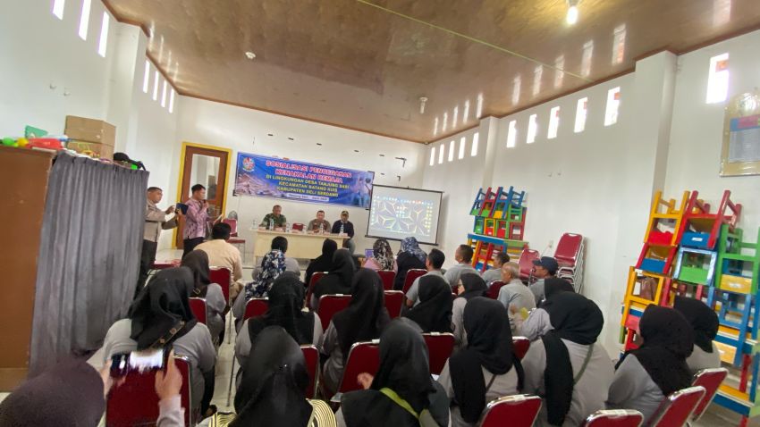 Cegah Kenakalan Remaja, Muspika Batang Kuis Gelar Sosialisasi di Desa Tanjung Sari
