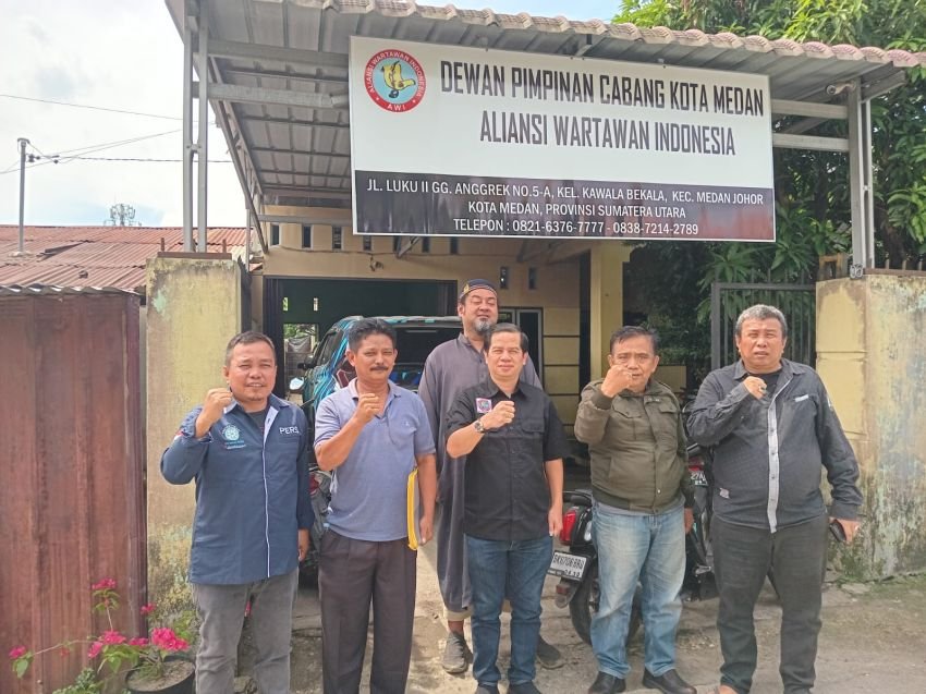 Setelah Resmi Mendaftar, Kesbangpolinmas Kunjungi Sekretariat DPC AWI Kota Medan