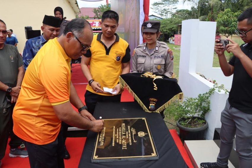 Kapolrestabes Medan Resmikan Mushola Al Witri di Areal Polsek Medan Tuntungan