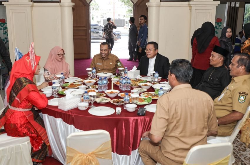 Silaturahmi dan makan siang bersama Pemkab Bengkalis dan Pemko Pematangsiantar