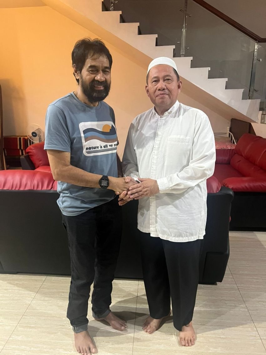 Pererat Ukhuwah dan Kebangsaan, Wakil Ketua DPD IKANAS Sumut Ustadz Dr. Amhar Nasution Bersilaturahmi dengan Gubernur Aceh Muzakir Manaf