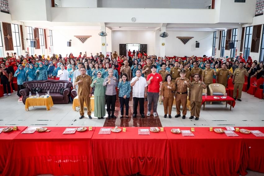 Ketua TP PKK menghadiri Roadshow Akademi ABC, di Balai Bolon GKPS