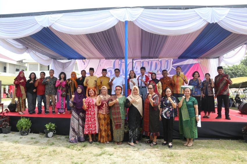 SMANDU  Fair dan Olimpiade Sains 2025: Wujud Inovasi Menuju Indonesia Emas 2045