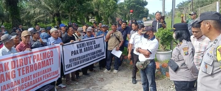 PTPN IV Lakukan Aksi Damai di Kantor GM Distrik Asahan