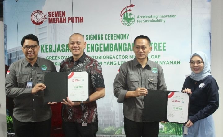 Hadirkan Masa Depan Berkelanjutan: Semen Merah Putih Kembangkan MP TREE - Pohon Cair Mikroalga