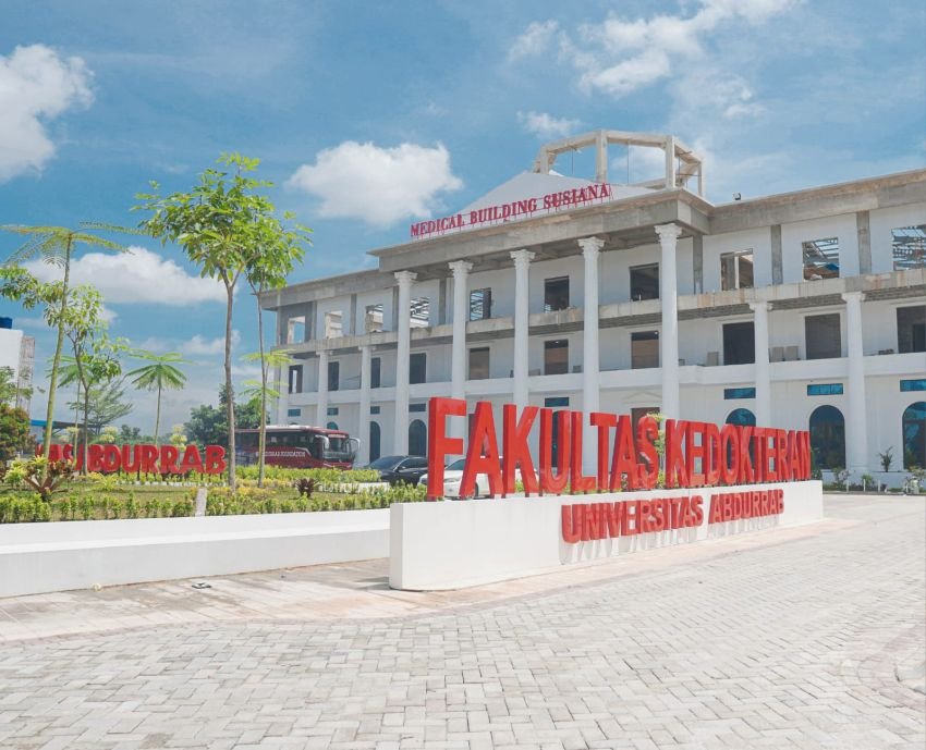 Berkelas Dunia, Fakultas Kedokteran Universitas Abdurrab Fungsikan Gedung Medical Building Susiana