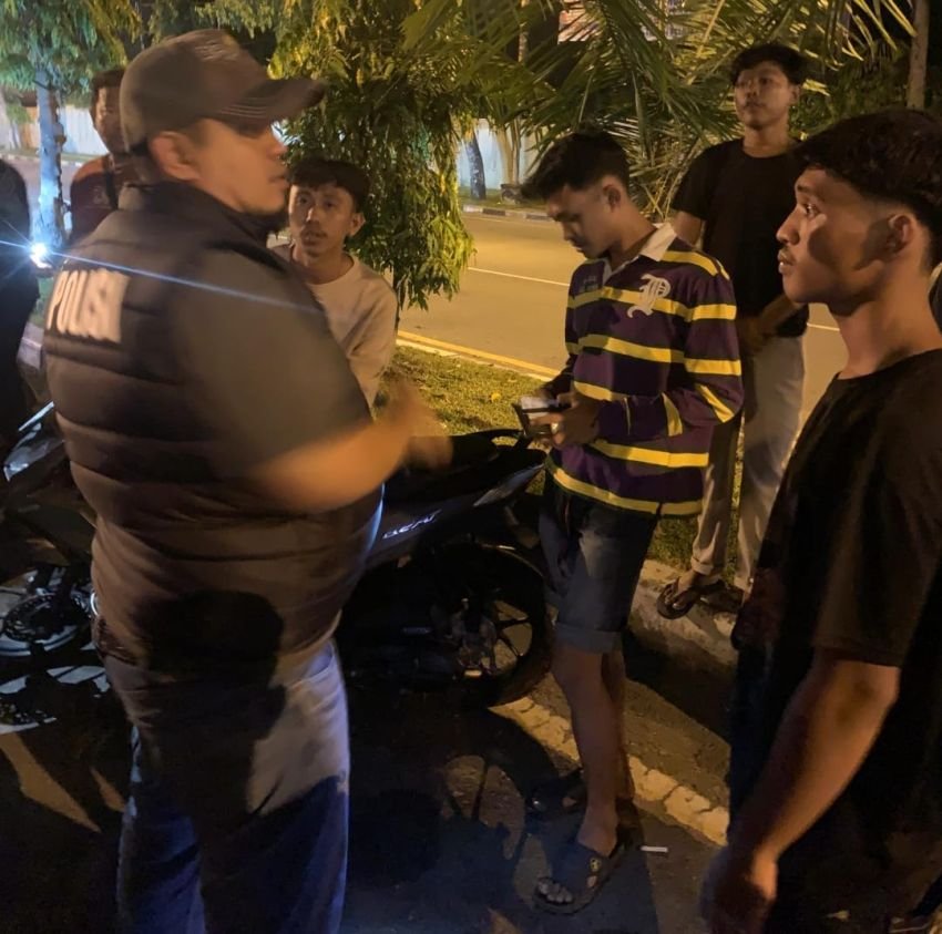 Tim Ops Pekat Toba 2025 Bubarkan Balap Liar Dini Hari, 8 Orang Diamankan